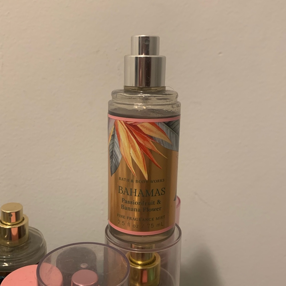 Bahamas Passionfruit And Banana Flower